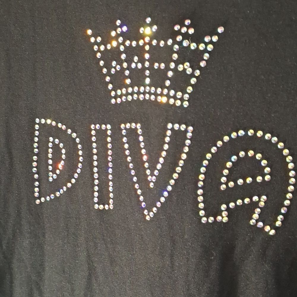 NNWT Diva Crown Rhinestone Baby Tee - Picture 3 of 3